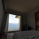Yacht Club בית הארחה בוזבורון