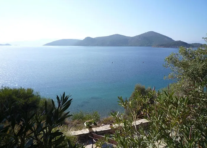 Yacht Club Konukevi Bozburun