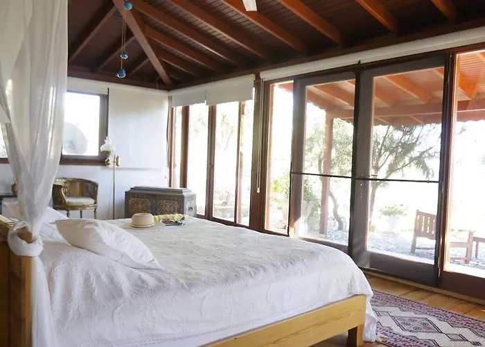 Yacht Club Konukevi *